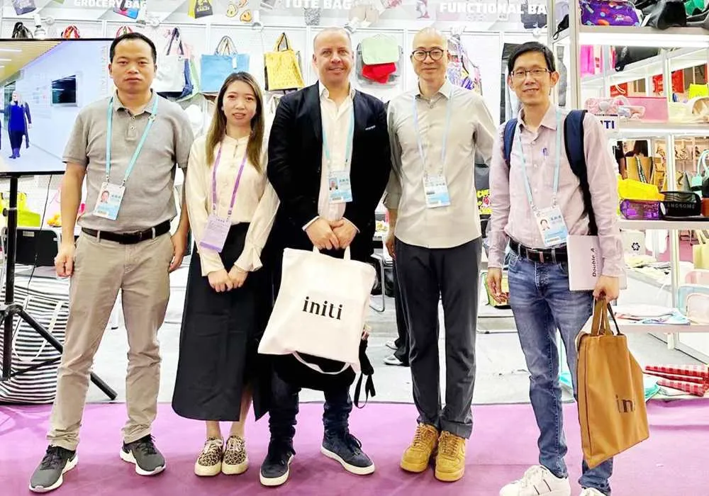 custom bag manufacturer initi exhibitions 3