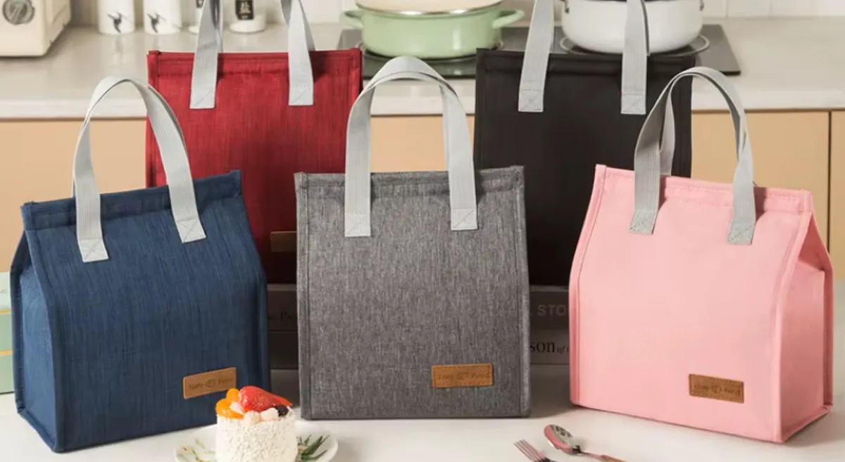 how to clean a lunch bag