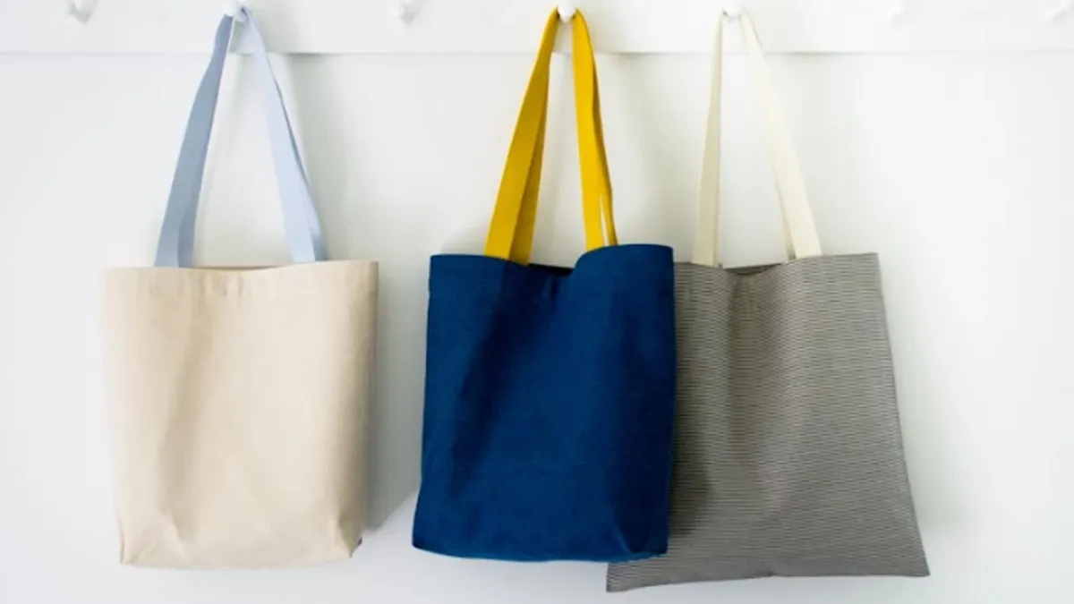 what are tote bags used for