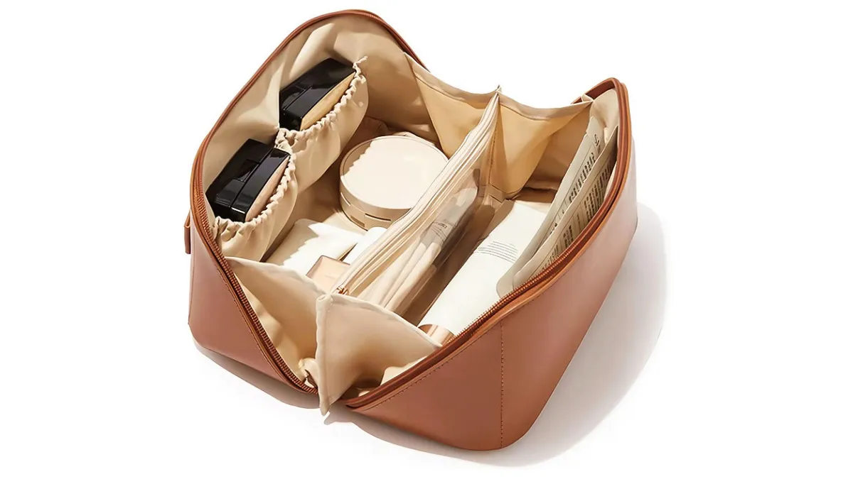 best makeup bags compared