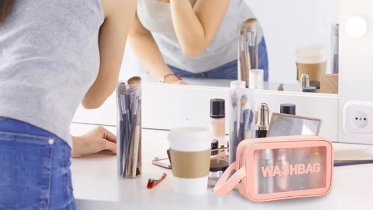 key features of makeup bags