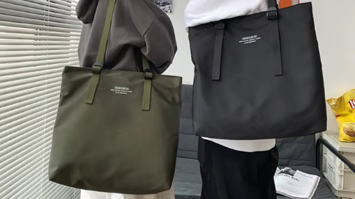 shoulder bag