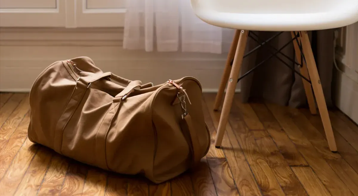 how to make duffle bag more rigid with household items