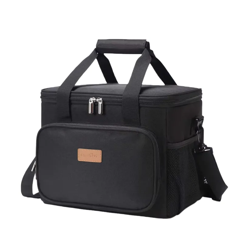 black insulated lunch bag
