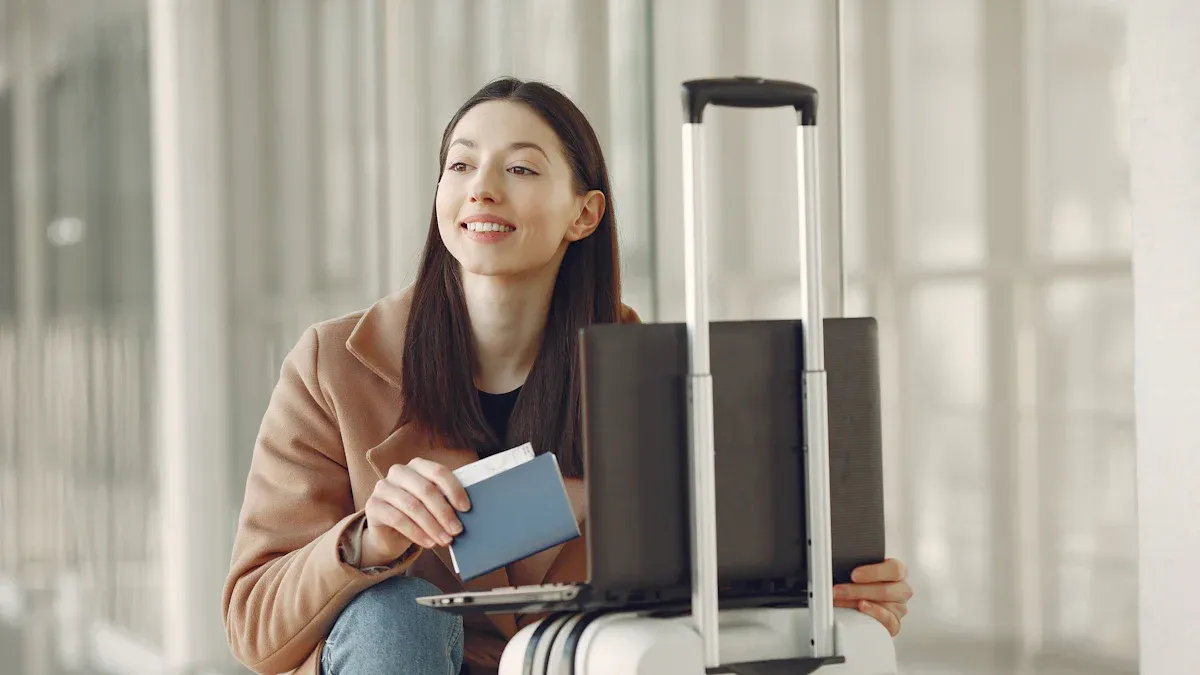 compare and test laptop travel bag options