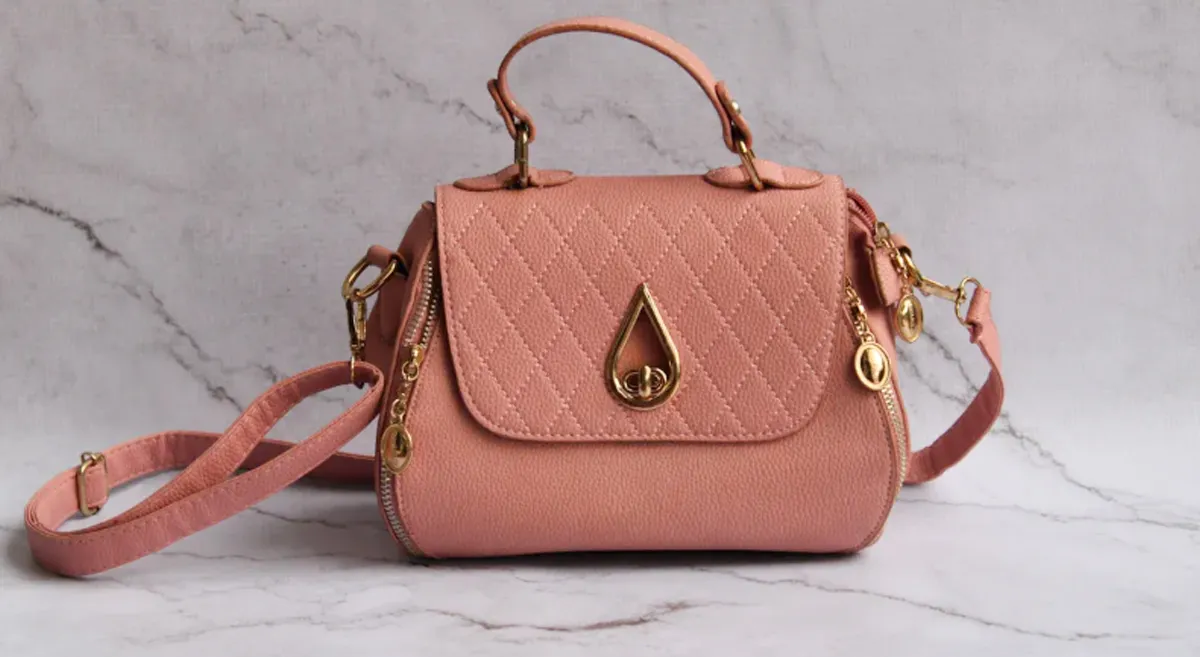 crossbody bag vs shoulder bag main differences