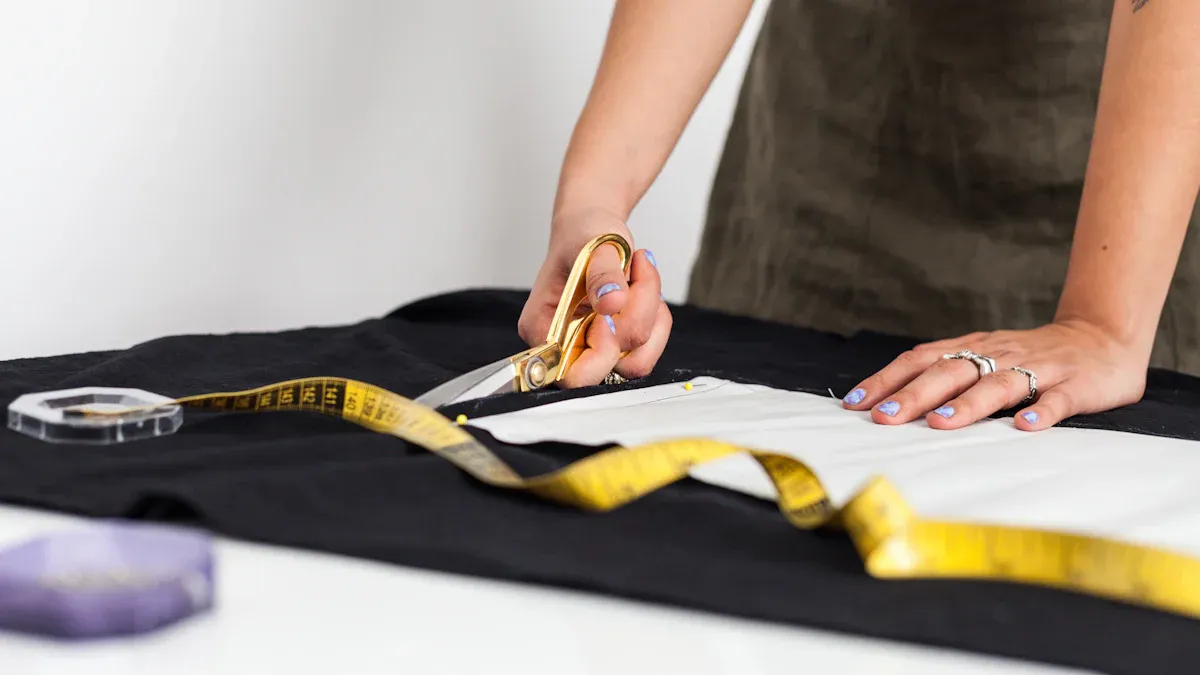 make a basic tool bag pattern cutting