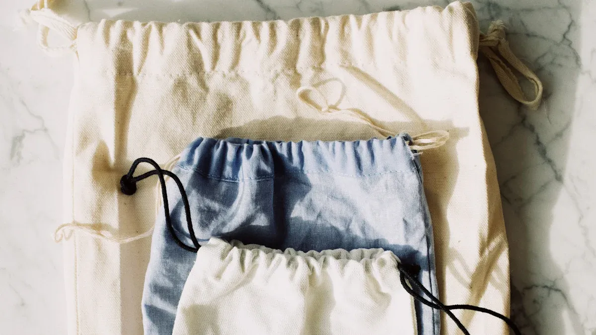 types materials of the best travel laundry bags