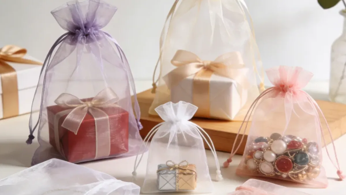 what are organza bags used for