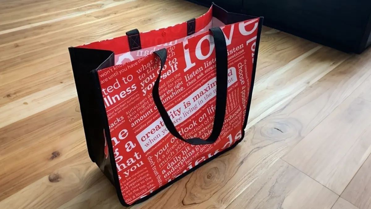 lululemon shopping bag size